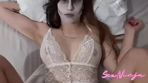 زوجتي يسيطر عليها كيان شرير