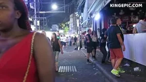 Sfârșit fericit, fetițe asiatice fierbinți... este Thailanda!