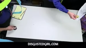 Disgustedgirl - молодую крошечную блондинку банду магазинных воришек трахнули пять офицеров - minxx marley