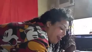 BBW مص ديك كبيرة في وقت مبكر من الصباح