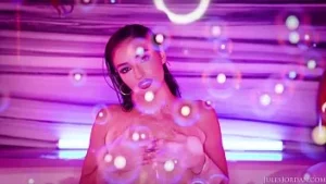 Jules Jordan - de onverzadigbare Emily Willis: glam-anale passie
