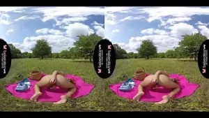 Solo ornela morgan se masturbeaza in natura, in vr