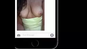 كوغار قرنية الساخنة تحافظ على إغراء أفضل صديق لابنها!