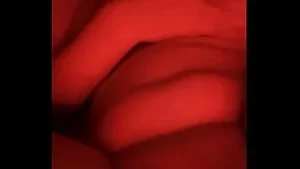 وقحة قرنية لا يمكن أن تأخذ ذلك ، انها تستمني و cums
