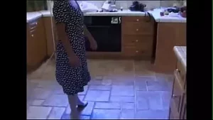 माँ और बेटा रसोई पर - रेट्रो अश्लील