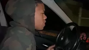 ساعد ليل د فتاة عالقة في الزقاق (instagram lastlild)
