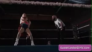 Chicas lesbianas sexy ariel x, sinn sage se follan duro en el ring de lucha libre