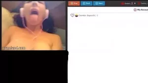 الكولومبية في سن المراهقة تحصل على قرنية فائقة على دردشة الجنس cam2cam