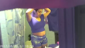 Beatriz verandert en is een sexy schoffel