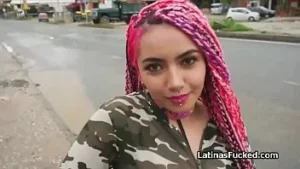 Única latina fodida em seu primeiro casting