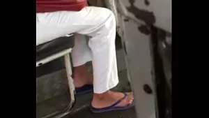 Geweldige voeten opgenomen in de bus