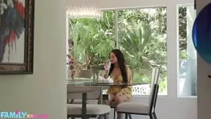 Familyxxx – cumming on my big ass latina stepdaughters face (lexi sample)