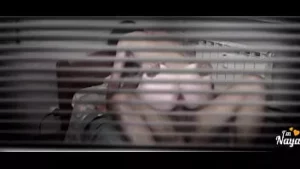 Verborgen camera, stiefdochter schreeuwt met papa's lul in haar