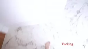 Sora mea vitregă majoreta are milă de mine
