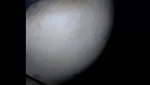 Tânără sexy yella cowgirl inversă dansând pe bbc