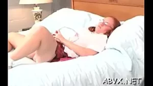 Cute floozy is sextoy her juice beaver