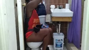 Real mare fund de abanos pe această milf amatoare